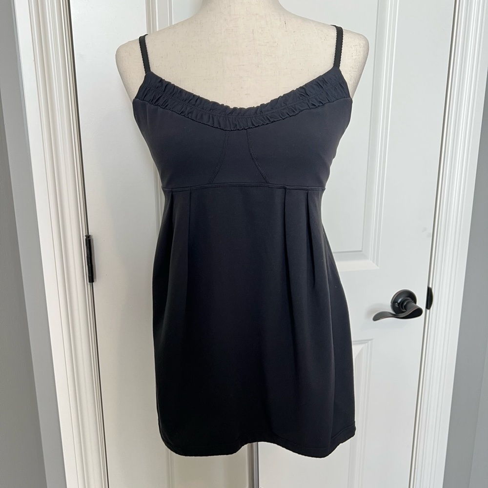 Lululemon Size 10 Black Active Wear Sport Tank